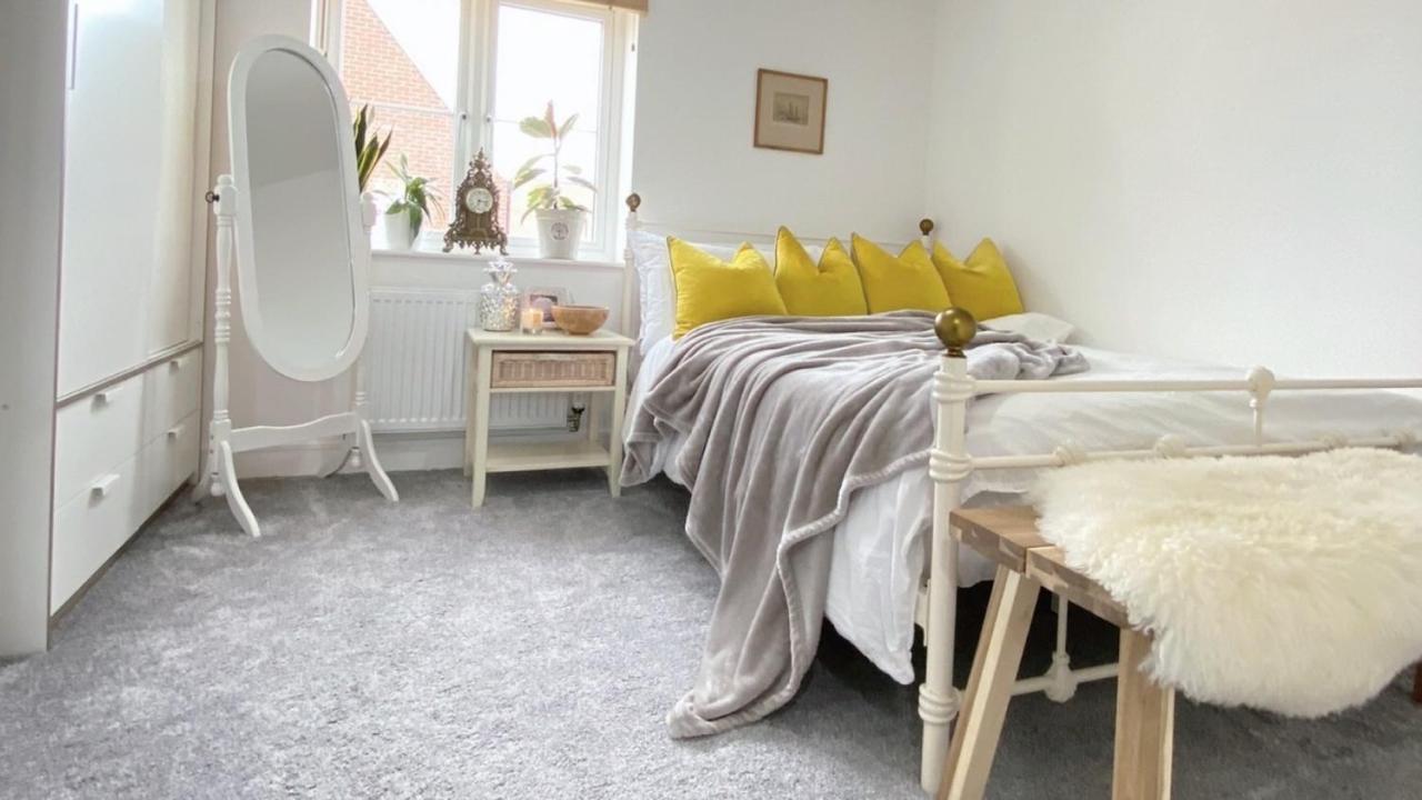 Entire Home: Bicester Village 10Min Walk מראה חיצוני תמונה