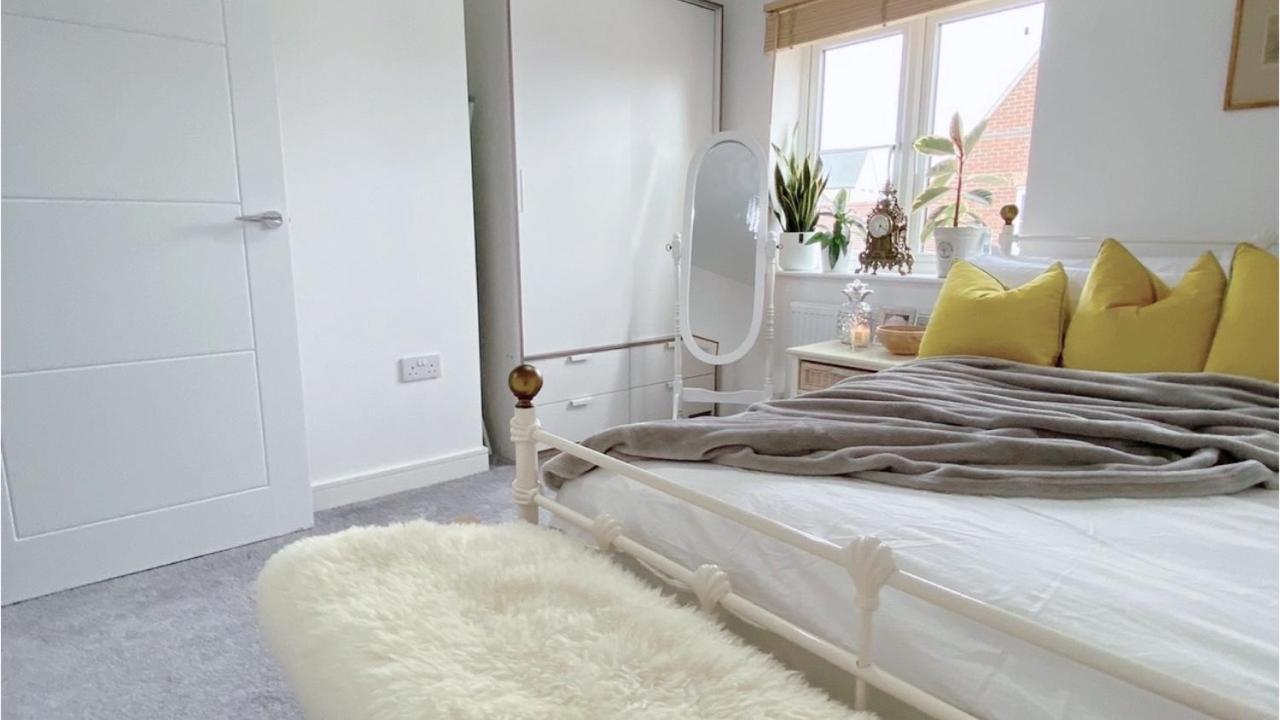 Entire Home: Bicester Village 10Min Walk מראה חיצוני תמונה